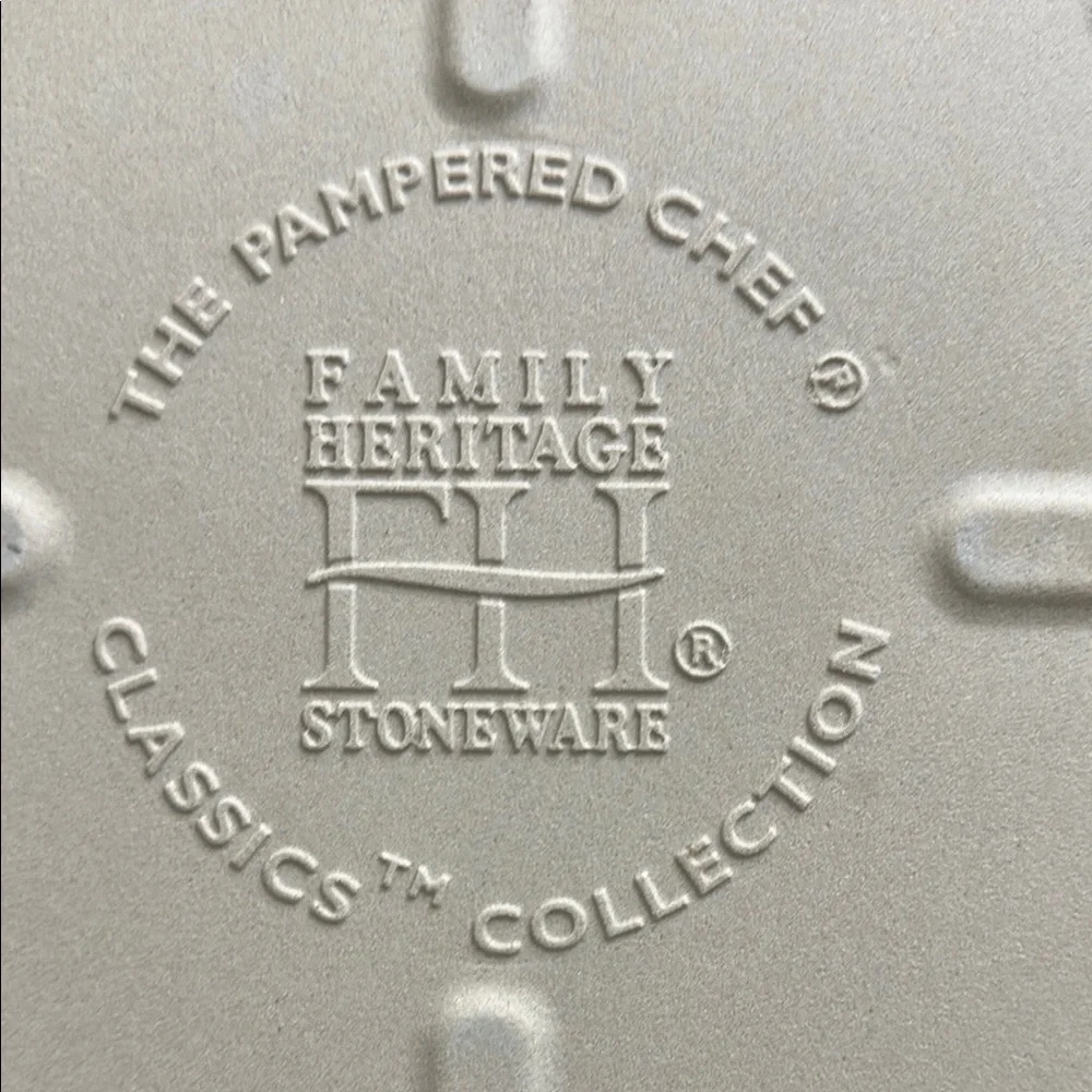 Pampered Chef Heritage Stoneware Baking Dish 9x13 - Picture 5 of 5
